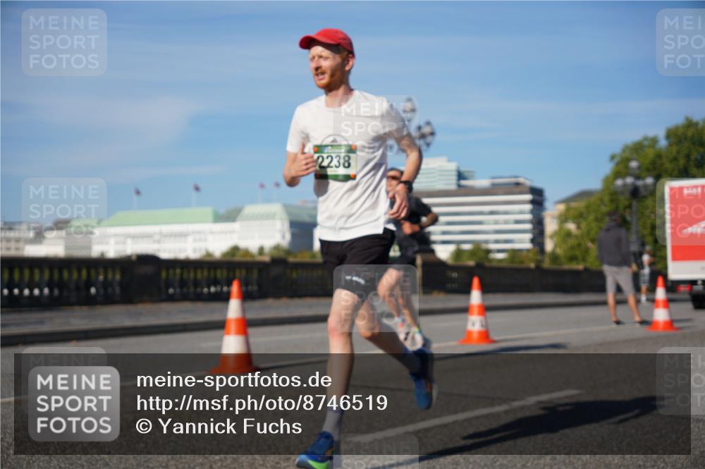 07.09.2025 - BARMER Alsterlauf Yannick Fuchs http://msf.ph/oto/8746519 07.09.2025 09:31:58 Laufen 2238, 6743 meine-sportfotos.de