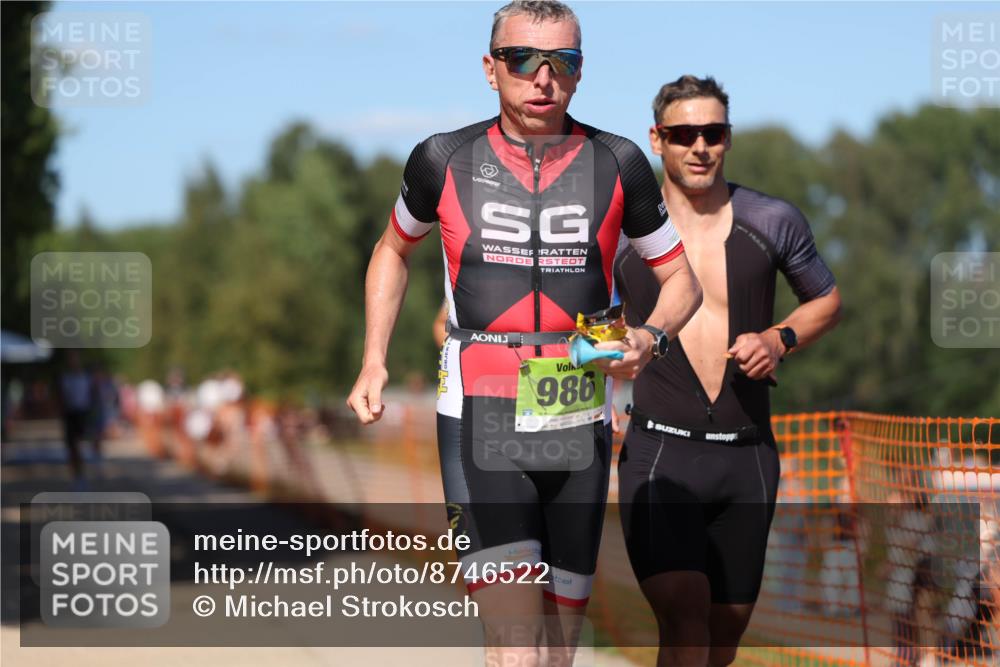 07.09.2025 - 19. Norderstedt Triathlon Michael Strokosch http://msf.ph/oto/8746522 07.09.2025 14:48:42 Laufen 911, 965, 986, 997, 1025, 1039 meine-sportfotos.de