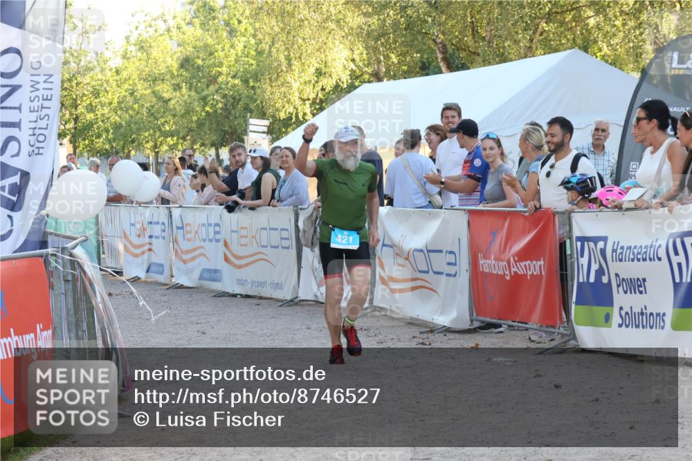 07.09.2025 - 19. Norderstedt Triathlon Luisa Fischer http://msf.ph/oto/8746527 07.09.2025 17:29:00 Ziel  meine-sportfotos.de