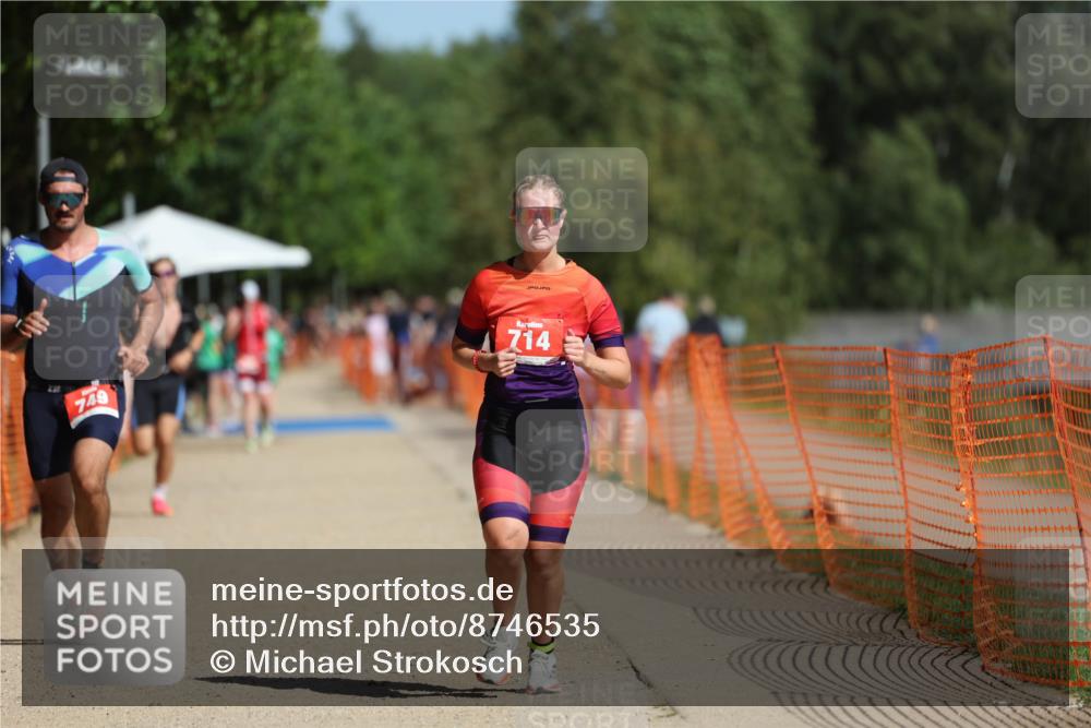 07.09.2025 - 19. Norderstedt Triathlon Michael Strokosch http://msf.ph/oto/8746535 07.09.2025 12:00:22 Laufen 714, 749, 1184, 1253 meine-sportfotos.de
