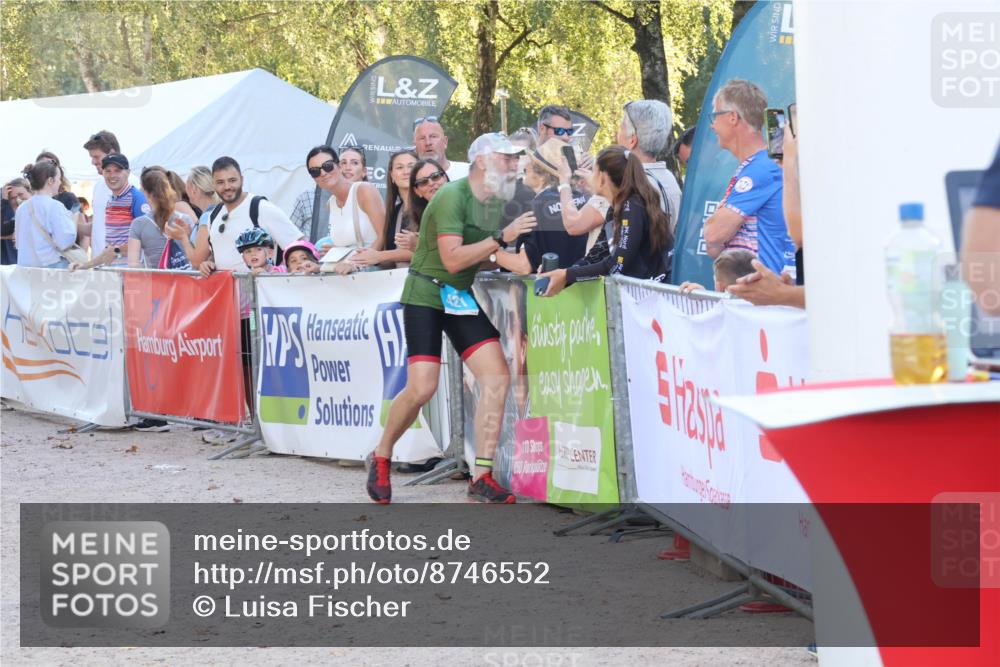 07.09.2025 - 19. Norderstedt Triathlon Luisa Fischer http://msf.ph/oto/8746552 07.09.2025 17:29:02 Ziel 421 meine-sportfotos.de