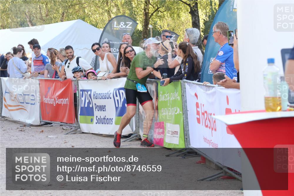 07.09.2025 - 19. Norderstedt Triathlon Luisa Fischer http://msf.ph/oto/8746559 07.09.2025 17:29:03 Ziel 421 meine-sportfotos.de
