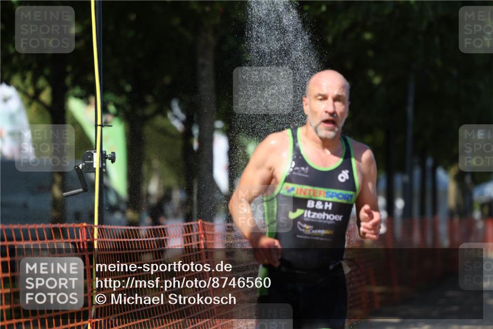 07.09.2025 - 19. Norderstedt Triathlon Michael Strokosch http://msf.ph/oto/8746560 07.09.2025 14:48:44 Laufen 911, 965, 986, 997, 1039 meine-sportfotos.de