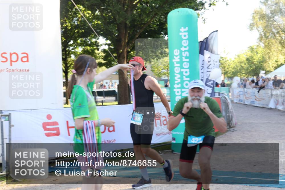 07.09.2025 - 19. Norderstedt Triathlon Luisa Fischer http://msf.ph/oto/8746655 07.09.2025 17:29:09 Ziel 421, 886 meine-sportfotos.de