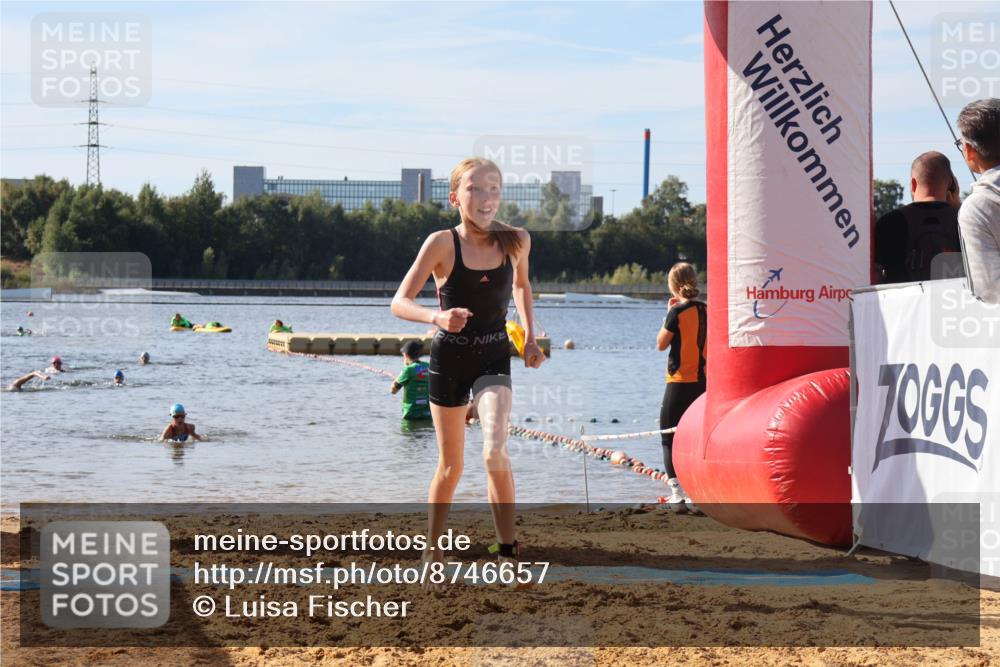 07.09.2025 - 19. Norderstedt Triathlon Luisa Fischer http://msf.ph/oto/8746657 07.09.2025 10:26:37 Schwimmen 78 meine-sportfotos.de