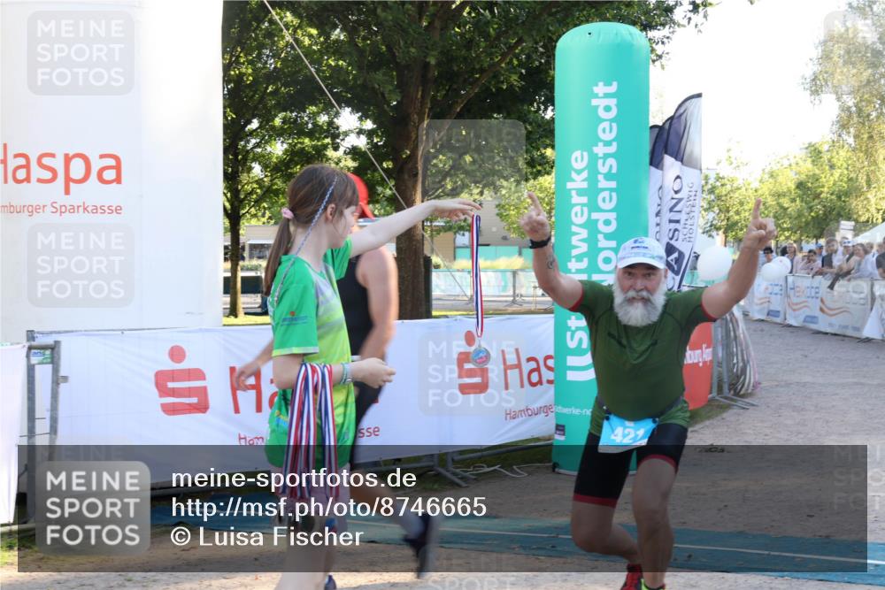 07.09.2025 - 19. Norderstedt Triathlon Luisa Fischer http://msf.ph/oto/8746665 07.09.2025 17:29:10 Ziel 421, 886 meine-sportfotos.de