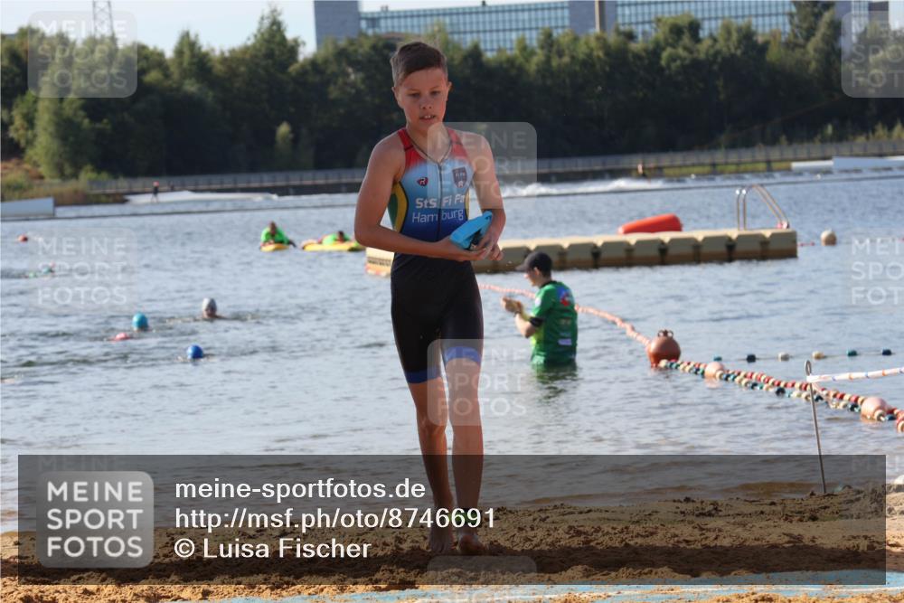 07.09.2025 - 19. Norderstedt Triathlon Luisa Fischer http://msf.ph/oto/8746691 07.09.2025 10:26:46 Schwimmen 78, 98 meine-sportfotos.de
