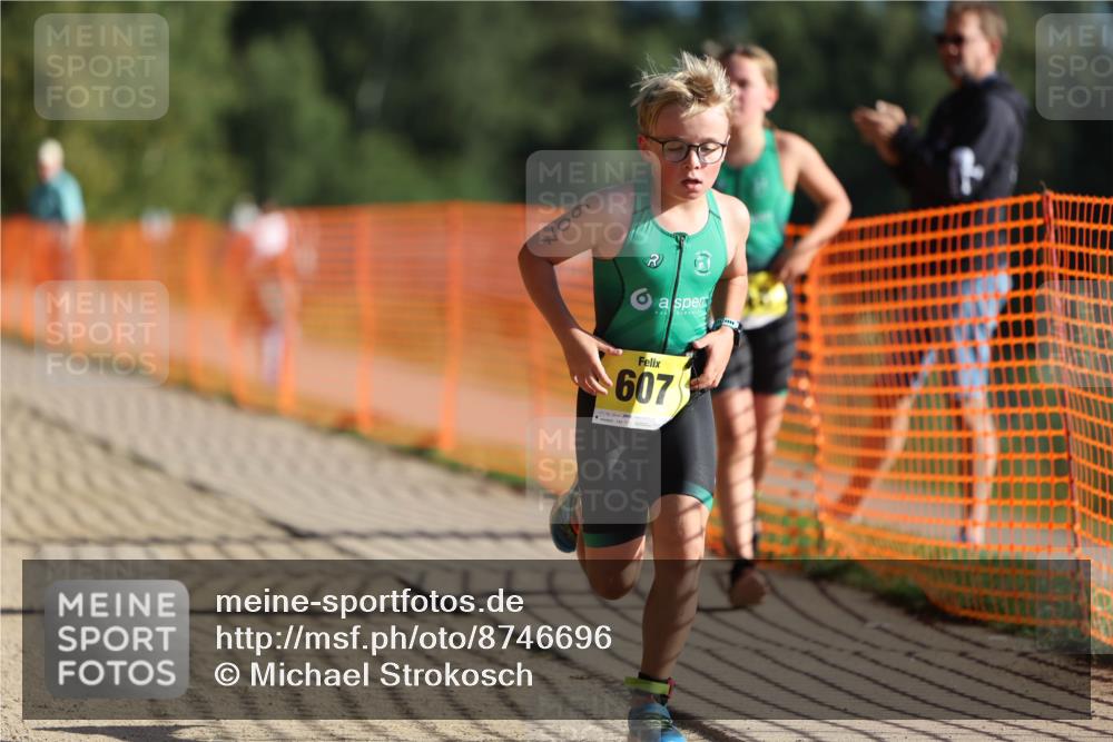 07.09.2025 - 19. Norderstedt Triathlon Michael Strokosch http://msf.ph/oto/8746696 07.09.2025 09:44:45 Laufen 559, 598, 603, 607, 618 meine-sportfotos.de