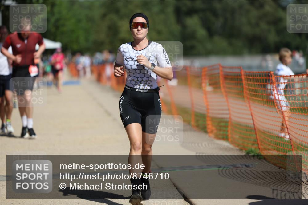 07.09.2025 - 19. Norderstedt Triathlon Michael Strokosch http://msf.ph/oto/8746710 07.09.2025 12:37:11 Laufen 260, 280, 719, 738, 861, 1244 meine-sportfotos.de