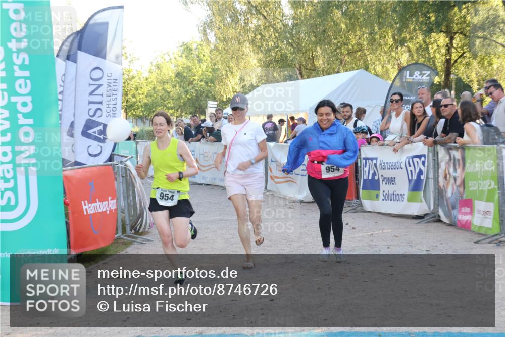 07.09.2025 - 19. Norderstedt Triathlon Luisa Fischer http://msf.ph/oto/8746726 07.09.2025 17:29:52 Ziel 954 meine-sportfotos.de
