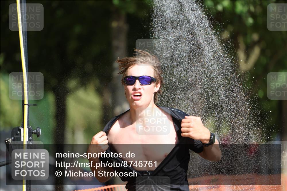 07.09.2025 - 19. Norderstedt Triathlon Michael Strokosch http://msf.ph/oto/8746761 07.09.2025 12:00:30 Laufen 1184 meine-sportfotos.de