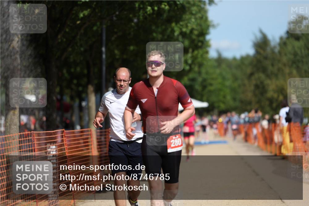 07.09.2025 - 19. Norderstedt Triathlon Michael Strokosch http://msf.ph/oto/8746785 07.09.2025 12:37:13 Laufen 280, 719, 738, 861, 1339 meine-sportfotos.de