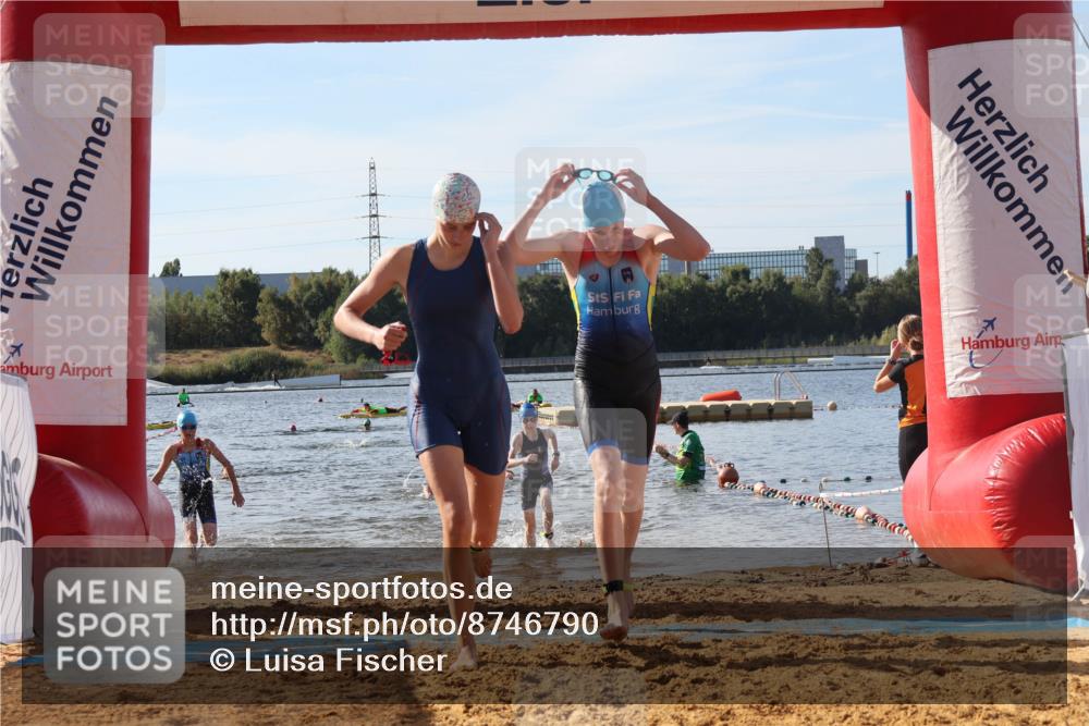 07.09.2025 - 19. Norderstedt Triathlon Luisa Fischer http://msf.ph/oto/8746790 07.09.2025 10:27:03 Schwimmen 56, 66, 641, 653 meine-sportfotos.de