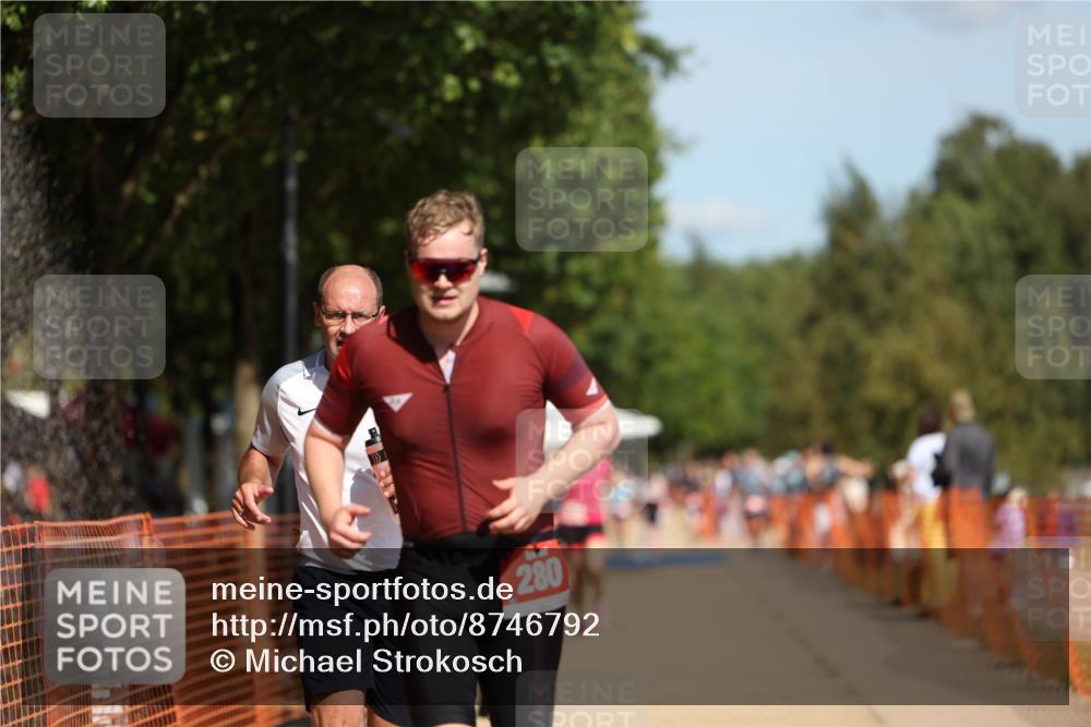 07.09.2025 - 19. Norderstedt Triathlon Michael Strokosch http://msf.ph/oto/8746792 07.09.2025 12:37:14 Laufen 280, 719, 738, 861, 1339 meine-sportfotos.de