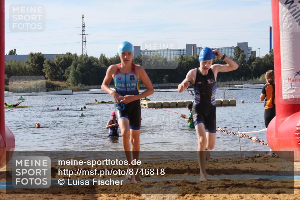 07.09.2025 - 19. Norderstedt Triathlon Luisa Fischer http://msf.ph/oto/8746818 07.09.2025 10:27:07 Schwimmen 56, 66, 641, 653 meine-sportfotos.de