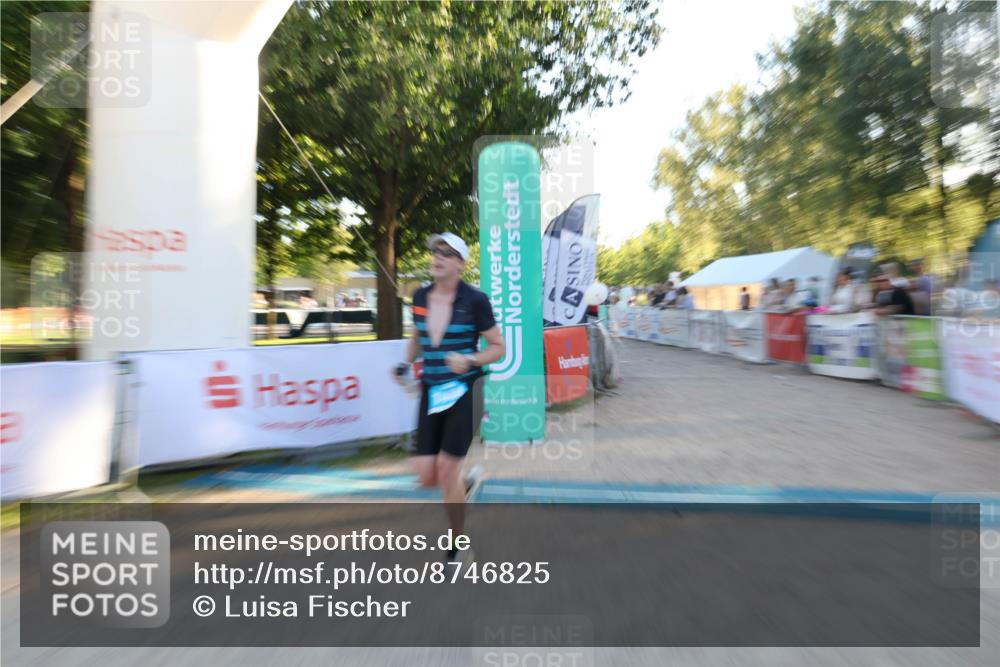 07.09.2025 - 19. Norderstedt Triathlon Luisa Fischer http://msf.ph/oto/8746825 07.09.2025 17:30:14 Ziel 1444 meine-sportfotos.de