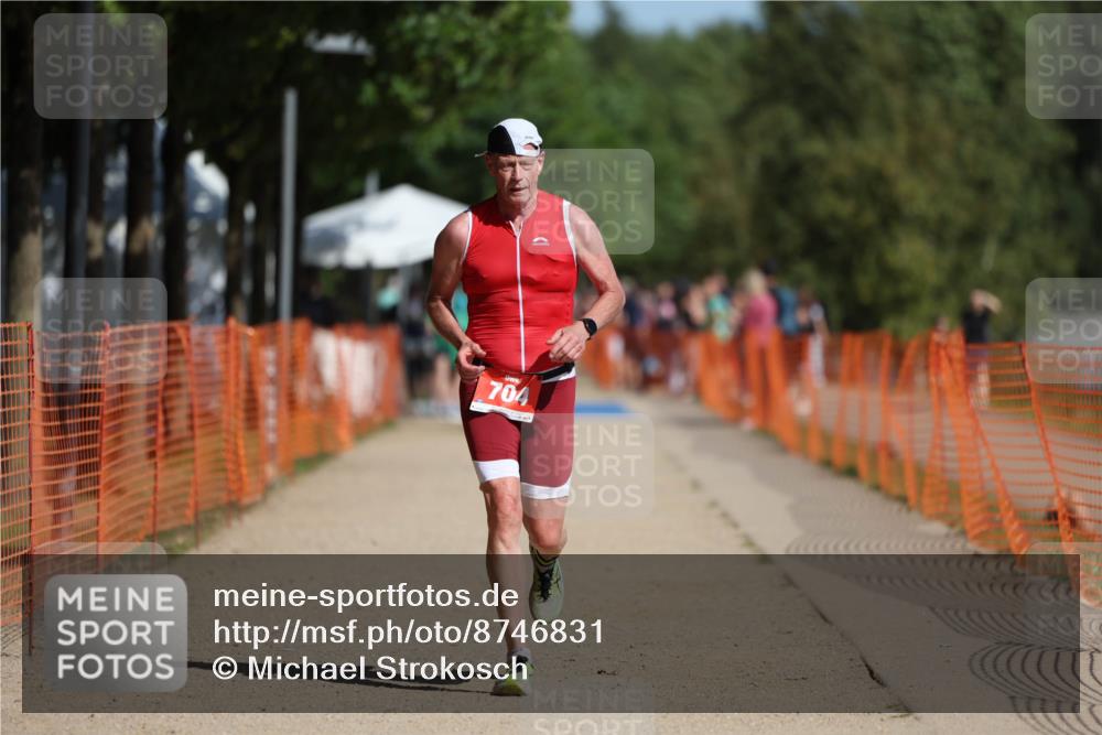 07.09.2025 - 19. Norderstedt Triathlon Michael Strokosch http://msf.ph/oto/8746831 07.09.2025 12:00:40 Laufen 704 meine-sportfotos.de