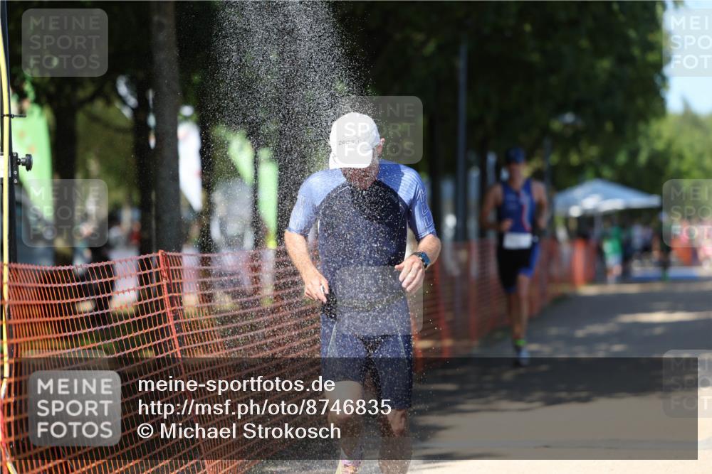 07.09.2025 - 19. Norderstedt Triathlon Michael Strokosch http://msf.ph/oto/8746835 07.09.2025 14:49:23 Laufen 1011, 1032, 1042 meine-sportfotos.de