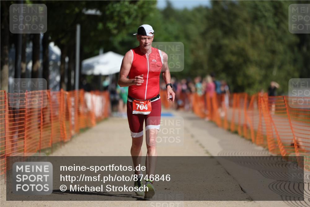 07.09.2025 - 19. Norderstedt Triathlon Michael Strokosch http://msf.ph/oto/8746846 07.09.2025 12:00:40 Laufen 704 meine-sportfotos.de
