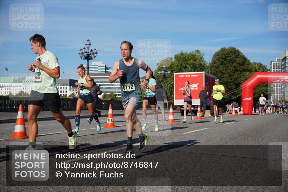 07.09.2025 - BARMER Alsterlauf Yannick Fuchs http://msf.ph/oto/8746847 07.09.2025 09:32:07 Laufen 965, 6172, 343 meine-sportfotos.de