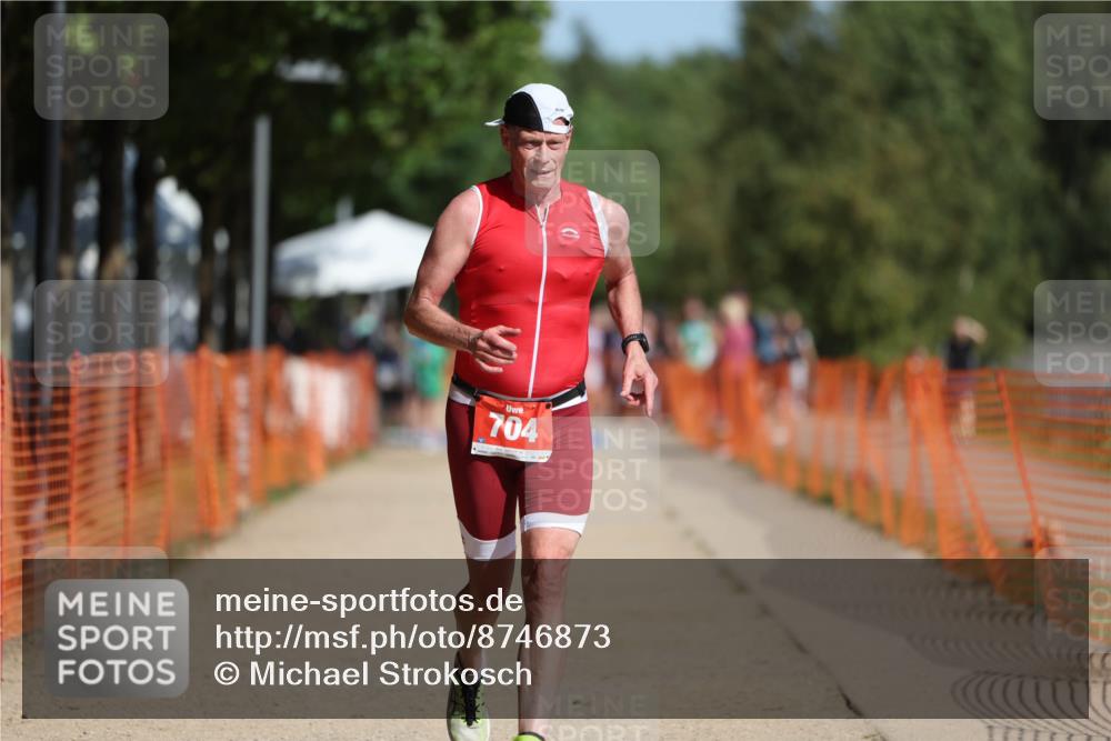 07.09.2025 - 19. Norderstedt Triathlon Michael Strokosch http://msf.ph/oto/8746873 07.09.2025 12:00:41 Laufen 704 meine-sportfotos.de