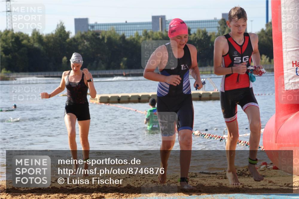 07.09.2025 - 19. Norderstedt Triathlon Luisa Fischer http://msf.ph/oto/8746876 07.09.2025 10:27:17 Schwimmen 56, 63, 66, 122, 666 meine-sportfotos.de