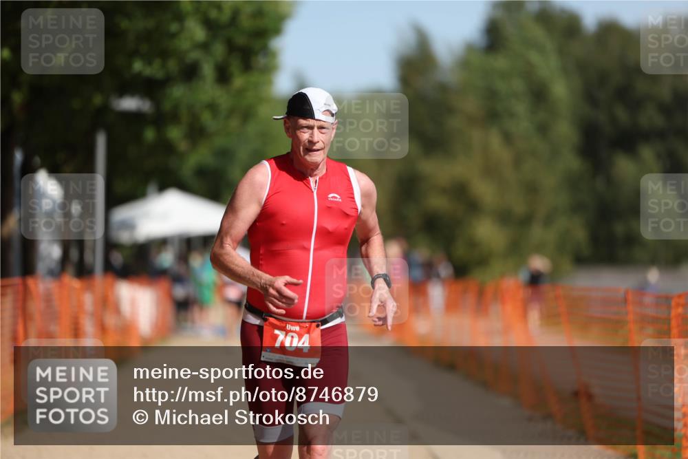 07.09.2025 - 19. Norderstedt Triathlon Michael Strokosch http://msf.ph/oto/8746879 07.09.2025 12:00:42 Laufen 704 meine-sportfotos.de