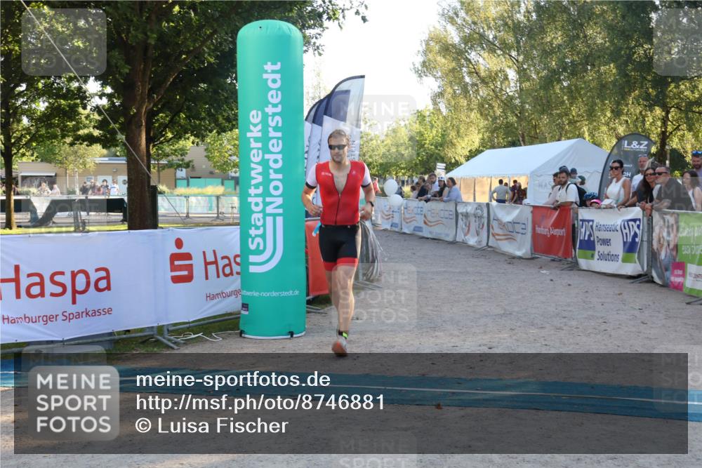 07.09.2025 - 19. Norderstedt Triathlon Luisa Fischer http://msf.ph/oto/8746881 07.09.2025 17:30:19 Ziel 894, 1444 meine-sportfotos.de