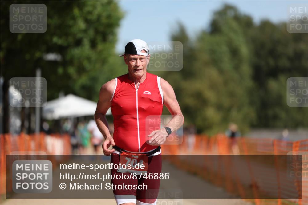 07.09.2025 - 19. Norderstedt Triathlon Michael Strokosch http://msf.ph/oto/8746886 07.09.2025 12:00:42 Laufen 704 meine-sportfotos.de