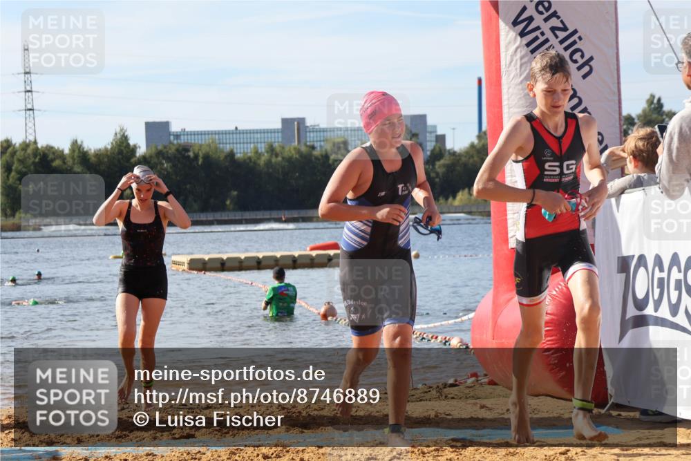 07.09.2025 - 19. Norderstedt Triathlon Luisa Fischer http://msf.ph/oto/8746889 07.09.2025 10:27:18 Schwimmen 56, 63, 66, 122, 666 meine-sportfotos.de