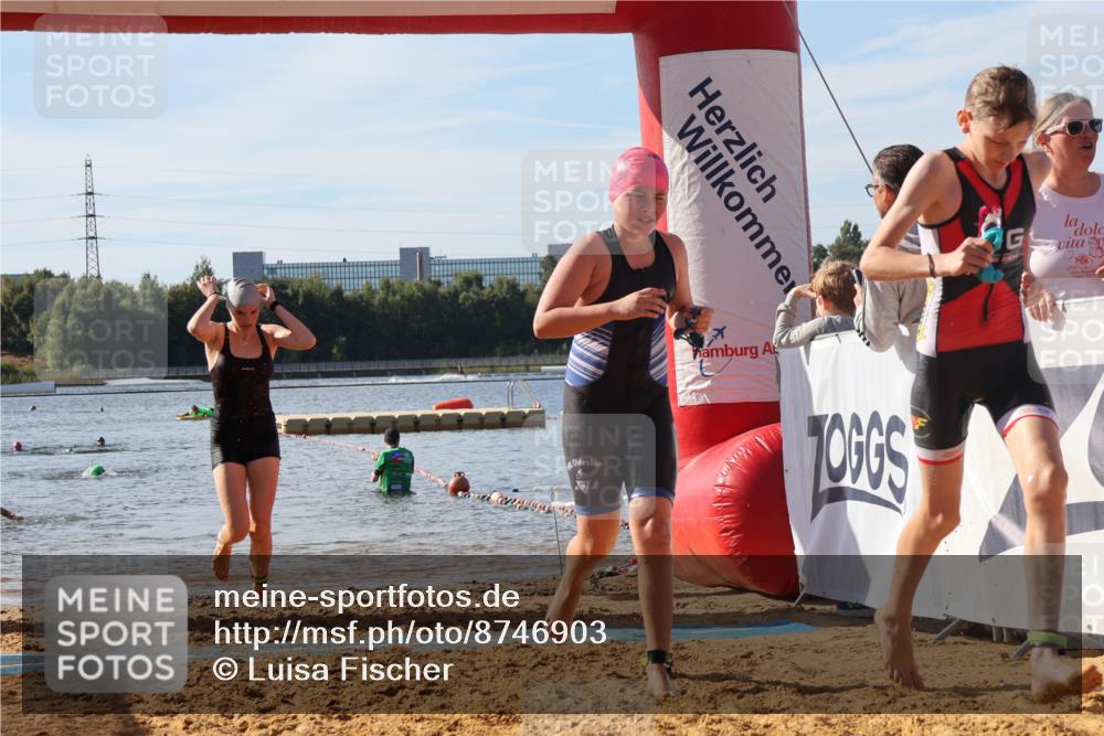 07.09.2025 - 19. Norderstedt Triathlon Luisa Fischer http://msf.ph/oto/8746903 07.09.2025 10:27:19 Schwimmen 56, 63, 66, 122, 666 meine-sportfotos.de