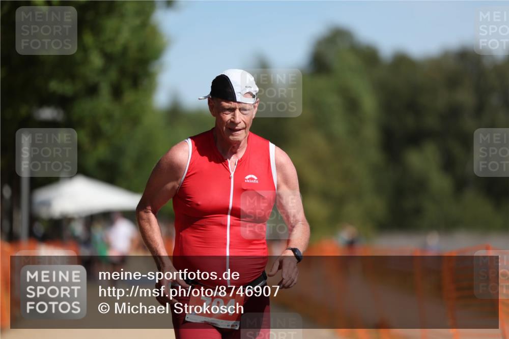 07.09.2025 - 19. Norderstedt Triathlon Michael Strokosch http://msf.ph/oto/8746907 07.09.2025 12:00:42 Laufen 704 meine-sportfotos.de