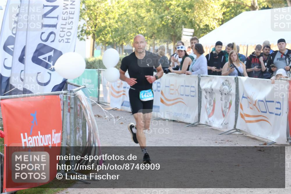 07.09.2025 - 19. Norderstedt Triathlon Luisa Fischer http://msf.ph/oto/8746909 07.09.2025 17:31:11 Ziel 1420 meine-sportfotos.de