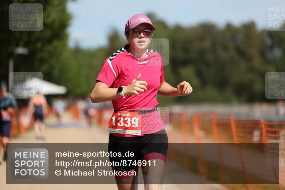 07.09.2025 - 19. Norderstedt Triathlon Michael Strokosch http://msf.ph/oto/8746911 07.09.2025 12:37:21 Laufen 719, 1339, 1367 meine-sportfotos.de