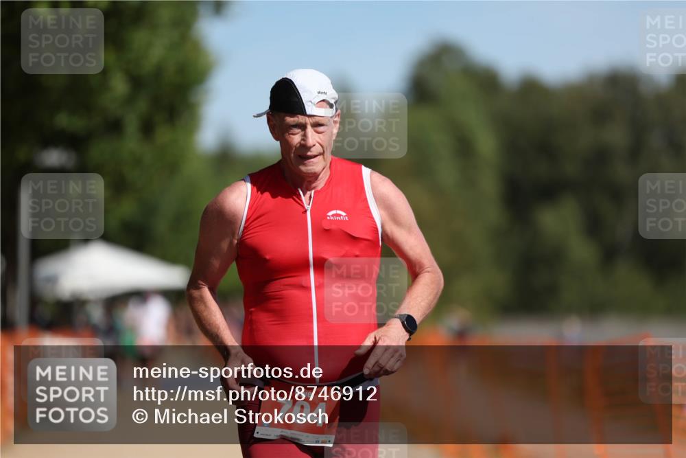 07.09.2025 - 19. Norderstedt Triathlon Michael Strokosch http://msf.ph/oto/8746912 07.09.2025 12:00:43 Laufen 704 meine-sportfotos.de