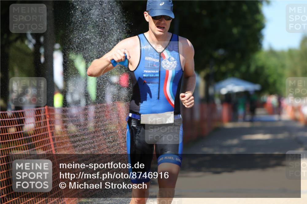 07.09.2025 - 19. Norderstedt Triathlon Michael Strokosch http://msf.ph/oto/8746916 07.09.2025 14:49:26 Laufen 1011, 1032, 1042 meine-sportfotos.de