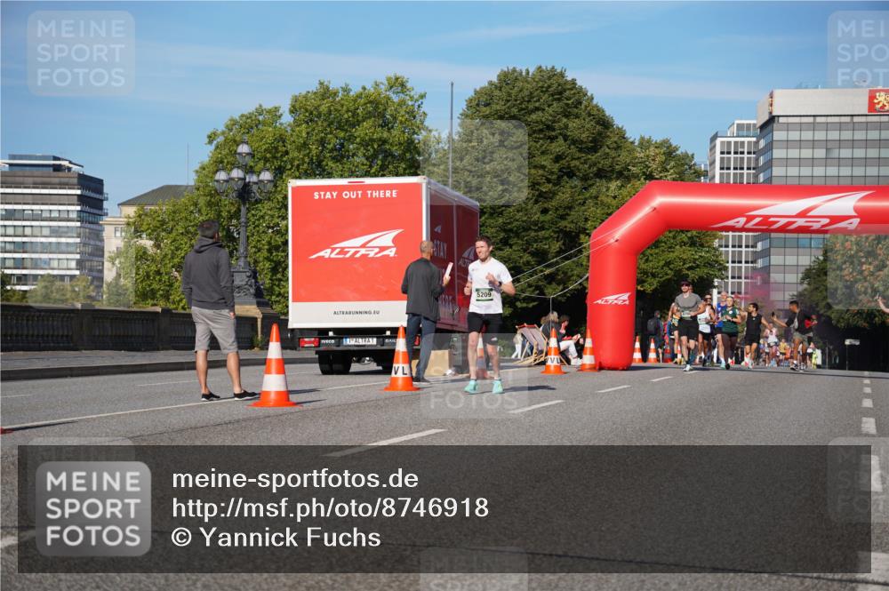 07.09.2025 - BARMER Alsterlauf Yannick Fuchs http://msf.ph/oto/8746918 07.09.2025 09:32:11 Laufen 1, 5209 meine-sportfotos.de