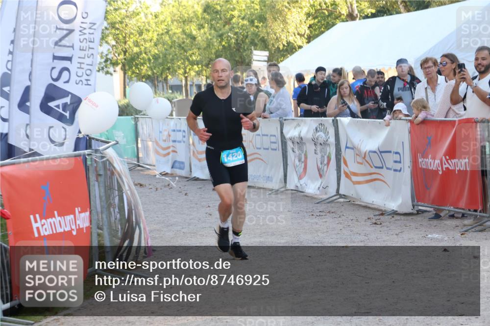 07.09.2025 - 19. Norderstedt Triathlon Luisa Fischer http://msf.ph/oto/8746925 07.09.2025 17:31:11 Ziel 1420 meine-sportfotos.de