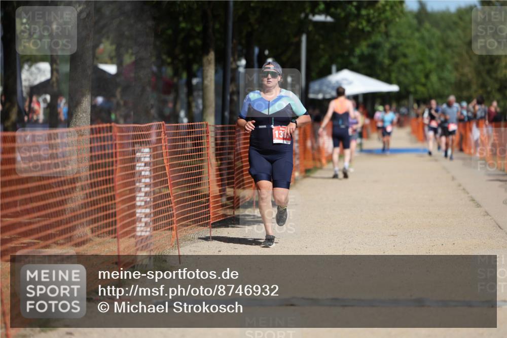 07.09.2025 - 19. Norderstedt Triathlon Michael Strokosch http://msf.ph/oto/8746932 07.09.2025 12:37:23 Laufen 1339, 1367 meine-sportfotos.de