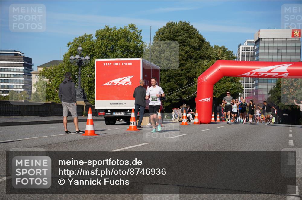 07.09.2025 - BARMER Alsterlauf Yannick Fuchs http://msf.ph/oto/8746936 07.09.2025 09:32:11 Laufen 1, 5209 meine-sportfotos.de