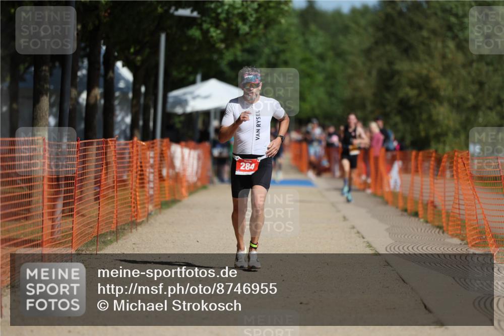 07.09.2025 - 19. Norderstedt Triathlon Michael Strokosch http://msf.ph/oto/8746955 07.09.2025 12:00:51 Laufen 284 meine-sportfotos.de