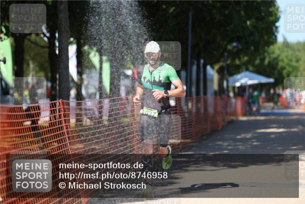 07.09.2025 - 19. Norderstedt Triathlon Michael Strokosch http://msf.ph/oto/8746958 07.09.2025 14:49:35 Laufen 1037 meine-sportfotos.de