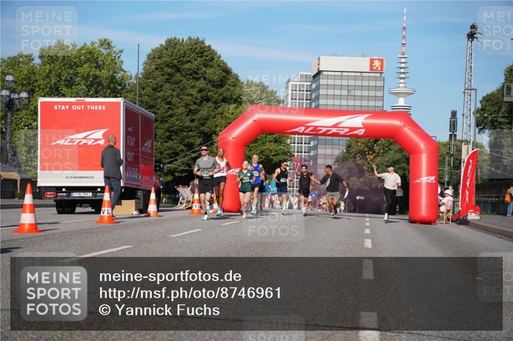07.09.2025 - BARMER Alsterlauf Yannick Fuchs http://msf.ph/oto/8746961 07.09.2025 09:32:14 Laufen 1, 4798, 5790 meine-sportfotos.de