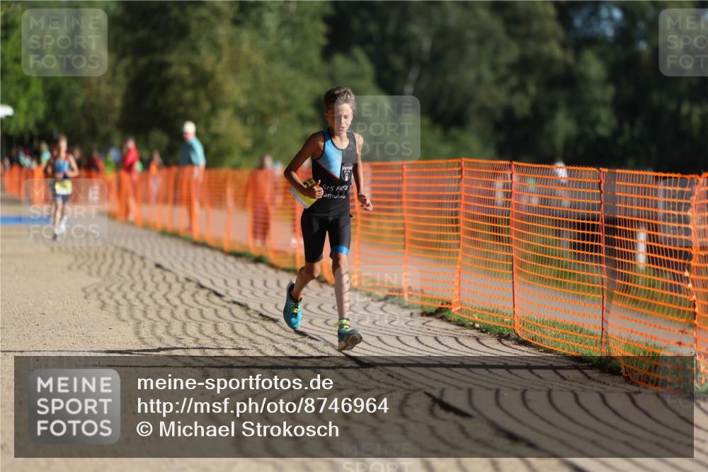 07.09.2025 - 19. Norderstedt Triathlon Michael Strokosch http://msf.ph/oto/8746964 07.09.2025 09:45:05 Laufen 567 meine-sportfotos.de