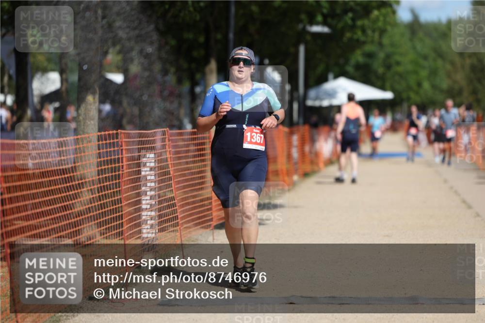 07.09.2025 - 19. Norderstedt Triathlon Michael Strokosch http://msf.ph/oto/8746976 07.09.2025 12:37:24 Laufen 1339, 1367 meine-sportfotos.de