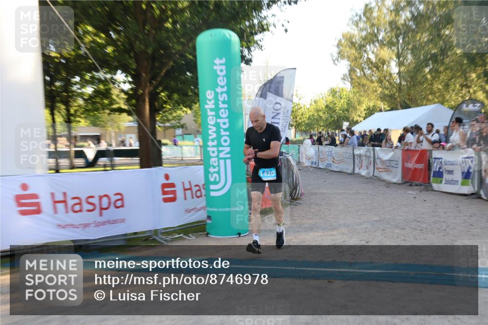 07.09.2025 - 19. Norderstedt Triathlon Luisa Fischer http://msf.ph/oto/8746978 07.09.2025 17:31:14 Ziel 1420 meine-sportfotos.de