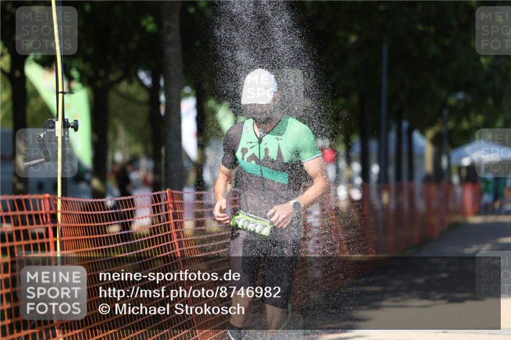 07.09.2025 - 19. Norderstedt Triathlon Michael Strokosch http://msf.ph/oto/8746982 07.09.2025 14:49:35 Laufen 1037 meine-sportfotos.de