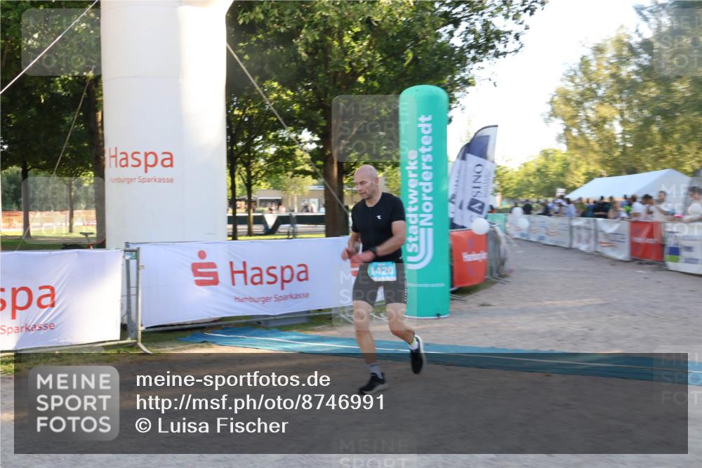 07.09.2025 - 19. Norderstedt Triathlon Luisa Fischer http://msf.ph/oto/8746991 07.09.2025 17:31:15 Ziel 1420 meine-sportfotos.de