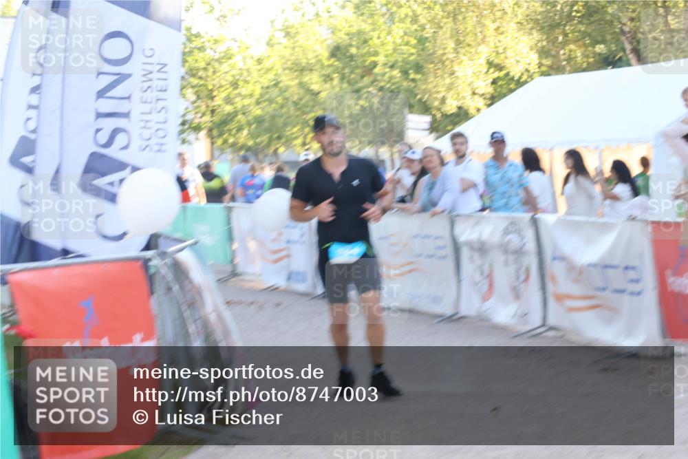 07.09.2025 - 19. Norderstedt Triathlon Luisa Fischer http://msf.ph/oto/8747003 07.09.2025 17:31:31 Ziel 384 meine-sportfotos.de