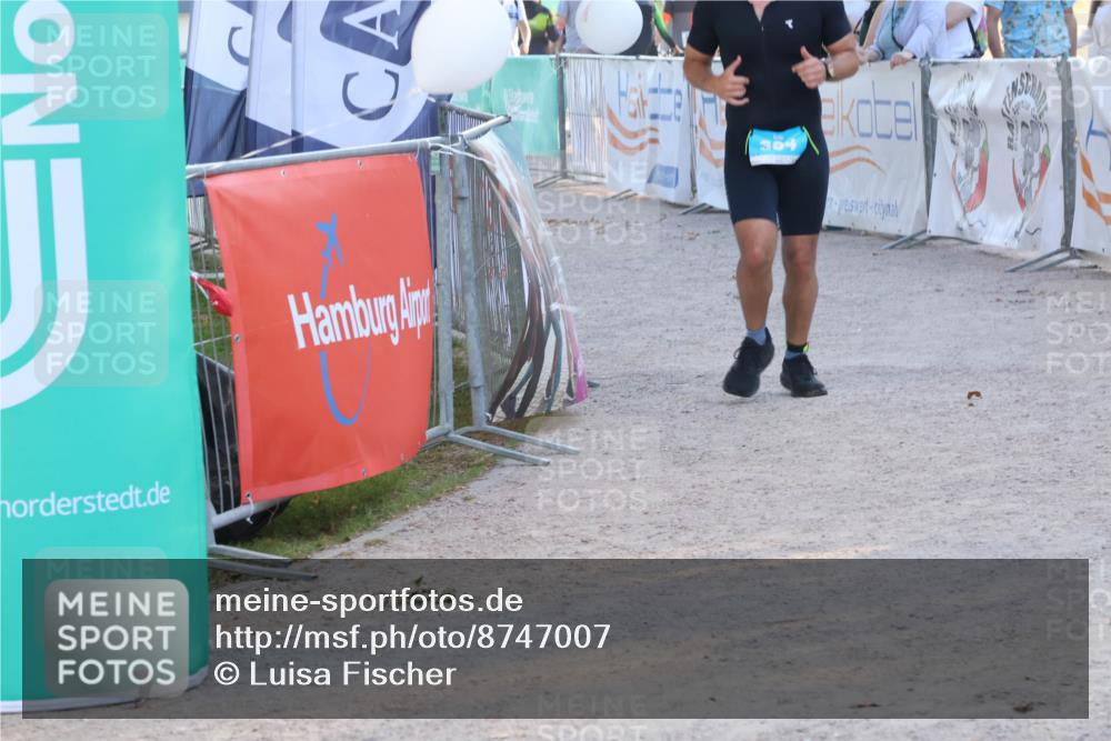 07.09.2025 - 19. Norderstedt Triathlon Luisa Fischer http://msf.ph/oto/8747007 07.09.2025 17:31:31 Ziel 384 meine-sportfotos.de